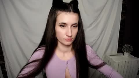 Snapshot of lauradre_ chatting on February 14, 10:07 am Laura online show from February 14, 10:07 am