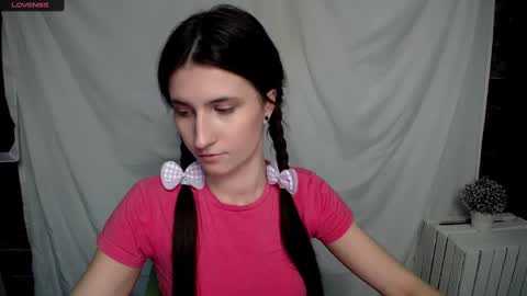 Snapshot of lauradre_ chatting on January 29, 7:57 am Laura online show from January 29, 7:57 am