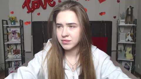 LauraHlot online show from February 17, 6:13 am