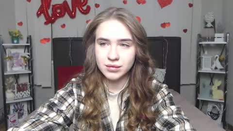 LauraHlot online show from February 23, 6:36 am