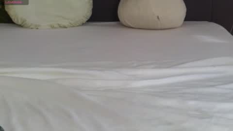 LauraMirage online show from September 9, 1:33 pm