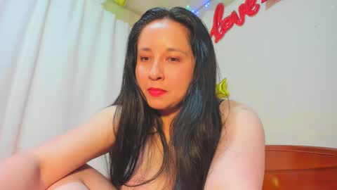 Snapshot of laureen777 chatting on January 17, 2:50 pm laureen777 online show from January 17, 2:50 pm
