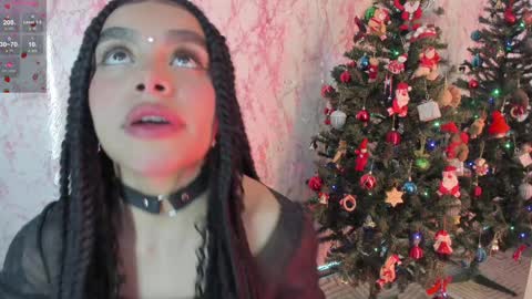 Snapshot of lauren_camila1 chatting on December 27, 2:04 am Lau online show from December 27, 2:04 am