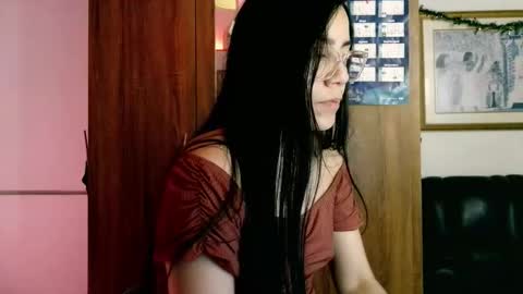 Lauren online show from February 25, 3:27 am