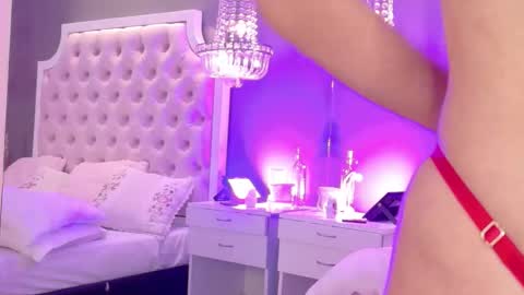 Lauren  online show from December 22, 6:16 am