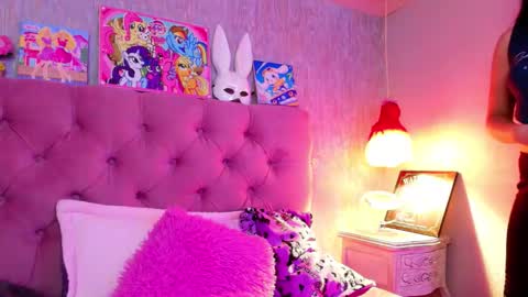 Laurene online show from February 11, 3:20 am