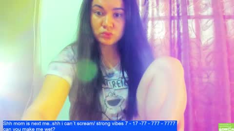 Snapshot of laurengirls1 chatting on February 25, 12:27 pm onlyfan laureng7 - 7 laureng2 online show from February 25, 12:27 pm