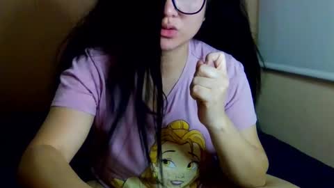 Snapshot of laurengirls1 chatting on September 11, 6:19 pm onlyfan laureng7 - 7 laureng2 online show from September 11, 6:19 pm