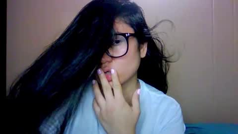 Snapshot of laurengirls1 chatting on October 3, 4:01 pm onlyfan laureng7 - 7 laureng2 online show from October 3, 4:01 pm