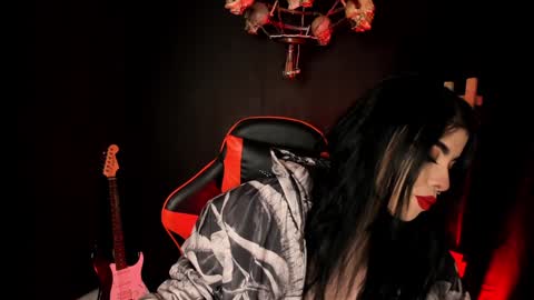  LAUREN INDEPENDENT MODEL HELP ME REACH 100 LIKES PLS  online show from December 11, 4:18 am