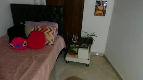 Snapshot of laurenvera_ chatting on September 24, 1:59 am marcela online show from September 24, 1:59 am