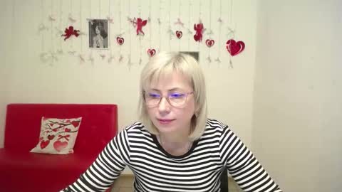 Lauren online show from February 13, 5:47 pm