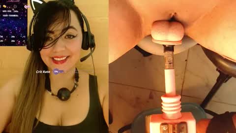 lauriss_ online show from February 11, 7:59 pm