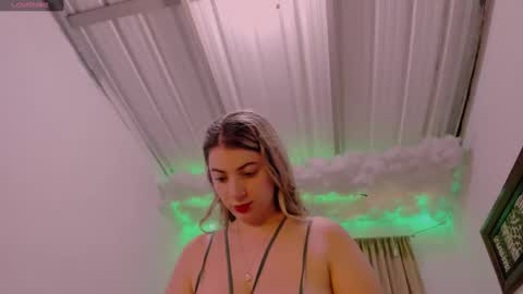 Lauu G online show from January 8, 3:40 am