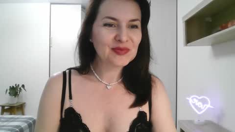 Diana  online show from January 31, 5:53 pm