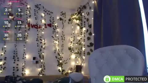 Mia online show from February 13, 5:37 am