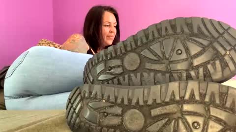 Laycee Layne online show from April 21, 4:58 pm