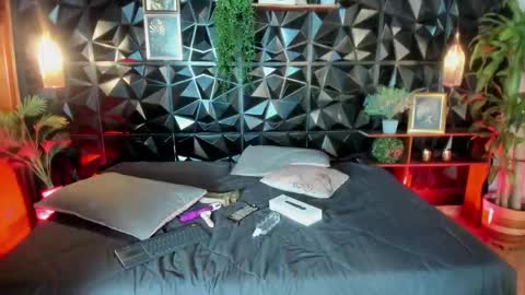 Layla online show from November 10, 12:17 am