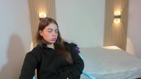 LaylaEmber online show from February 16, 11:32 am