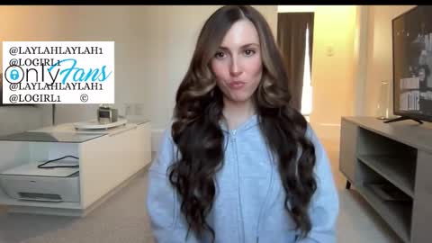 laylahlaylah1 online show from February 27, 9:25 pm