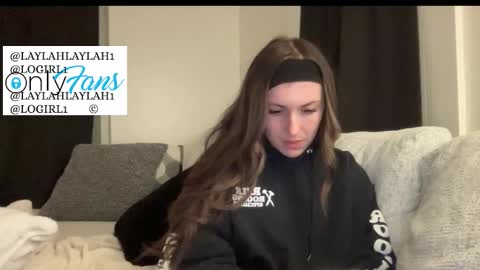 laylahlaylah1 online show from December 19, 11:24 am