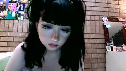 Layla Kills online show from February 6, 8:07 am