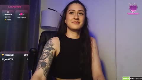 laylolasquirt online show from October 11, 4:39 am