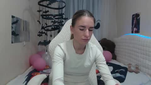 laymablast online show from October 20, 8:50 am