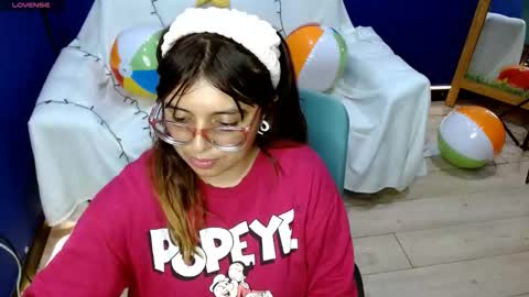 Snapshot of lcherryblossoml chatting on September 15, 9:22 pm lcherryblossoml online show from September 15, 9:22 pm