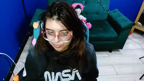 Snapshot of lcherryblossoml chatting on October 2, 2:27 am lcherryblossoml online show from October 2, 2:27 am