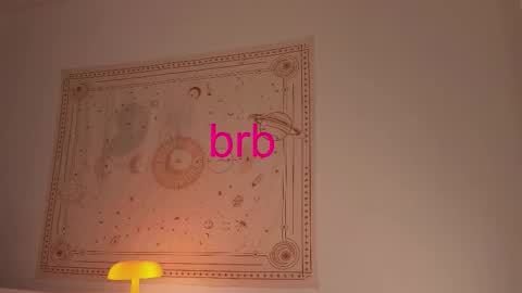 Lea online show from November 8, 5:18 pm