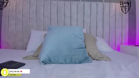    online show from November 30, 7:40 pm