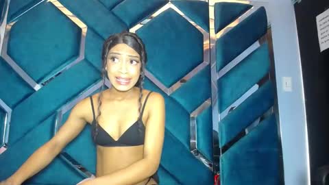 lea sewwtly online show from October 24, 1:07 pm