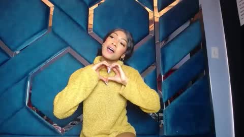 lea sewwtly online show from December 15, 1:16 pm