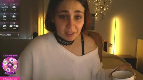leahwoods online show from May 27, 1:57 am