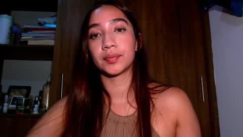 leanaalhub online show from December 20, 5:22 am