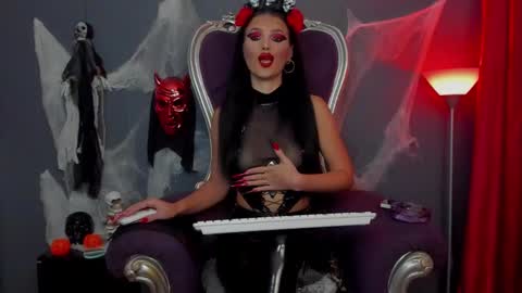 LeaNoir online show from October 27, 1:56 am