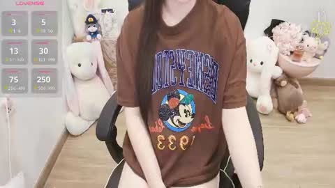 Lee online show from July 1, 12:04 pm