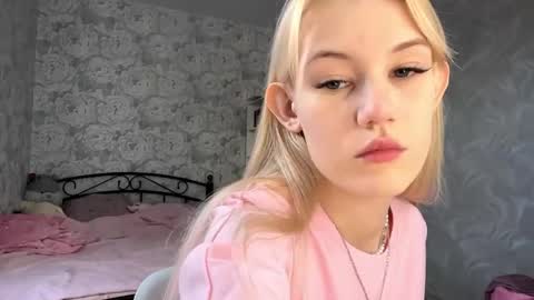 Kate online show from April 27, 10:56 am
