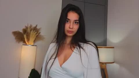 Jasmine online show from December 23, 6:28 am