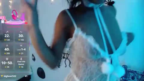 leilaebony_ online show from October 8, 5:06 pm