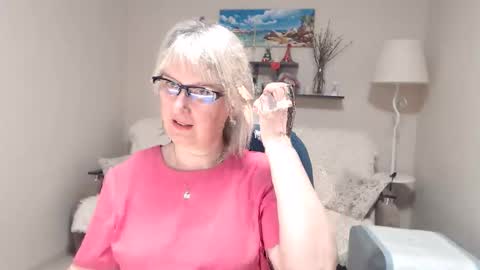 Leila Kinky online show from April 29, 1:47 pm