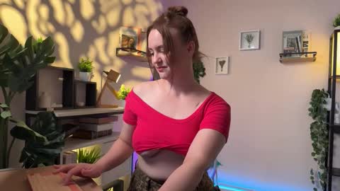 Lela online show from September 17, 8:45 am