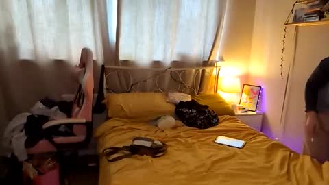 Snapshot of lemonmczesty chatting on October 23, 10:54 am lemonmczesty online show from October 23, 10:54 am