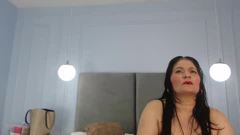 lenacorbet online show from October 11, 8:44 pm