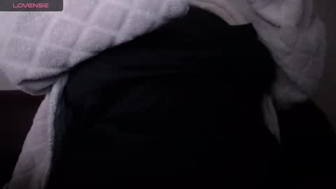 lenagolden online show from March 26, 3:36 pm