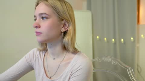  Ashly  online show from December 10, 3:01 pm