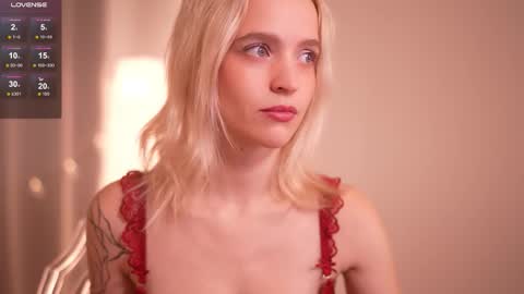  Ashly  online show from November 15, 3:46 pm