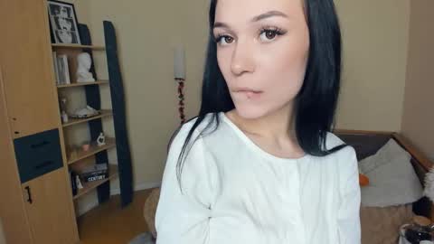 Alice online show from March 21, 7:19 pm