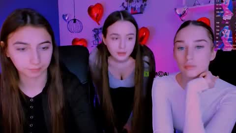 leslie_bird online show from March 4, 10:22 am